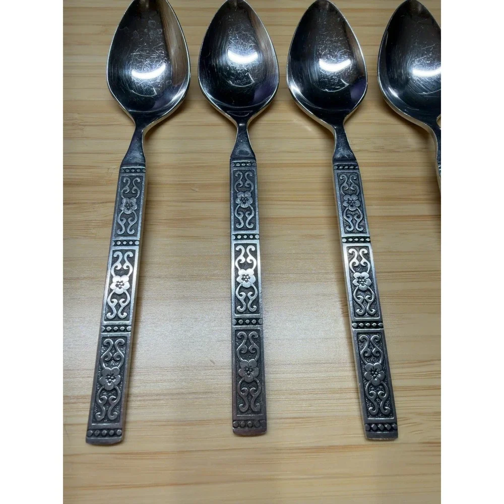 Oneida Community Isabella Stainless Teaspoons Set of 7 Vintage 6 Inch